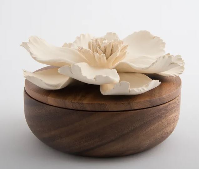 Magnolia Box w/ Porcelain Flower - Cream Small